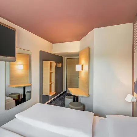 Kassel-lohfelden Отель Лофельден