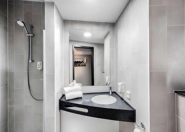 Kassel-lohfelden 3* Lohfelden